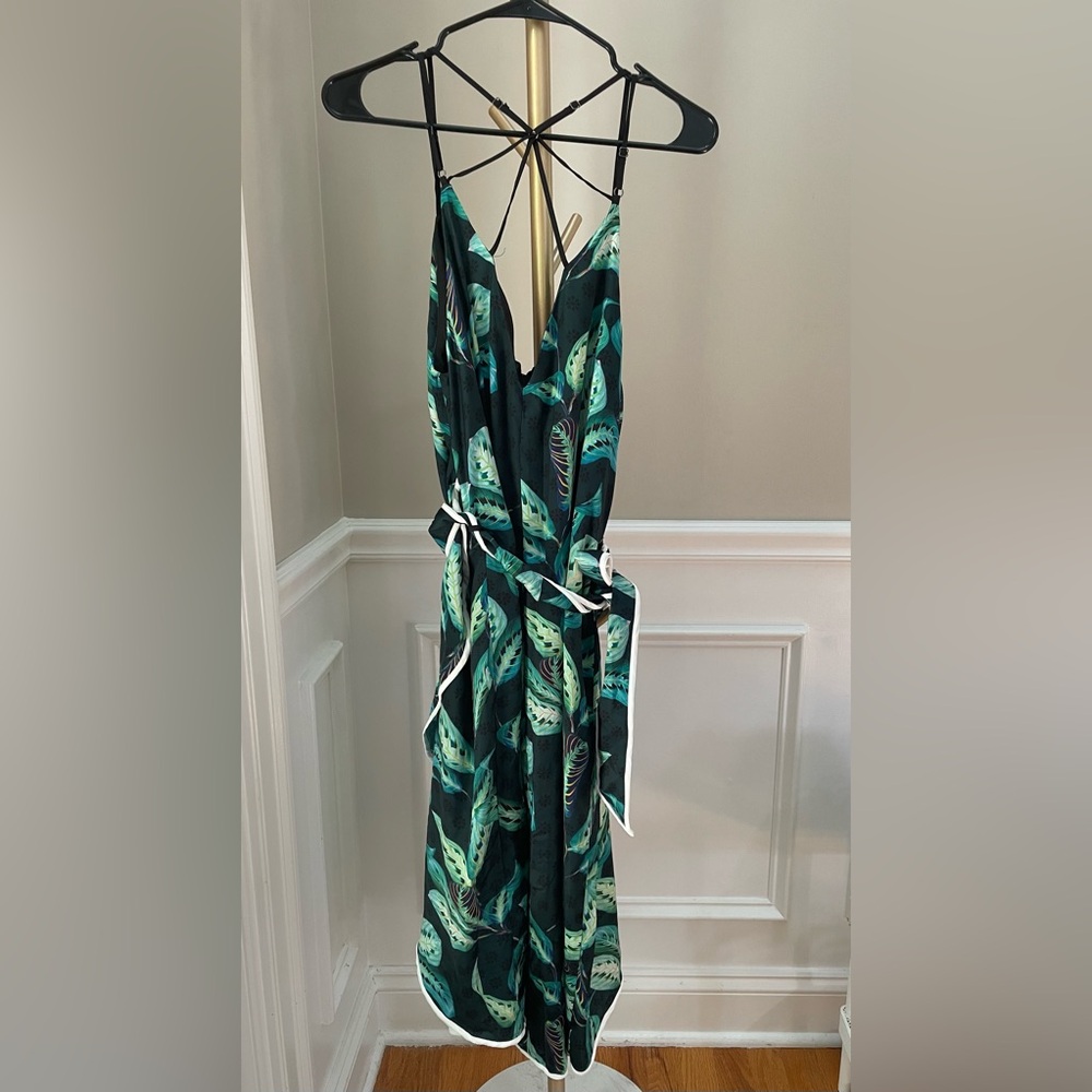 NWT Adelyn Rae Leaf Dress